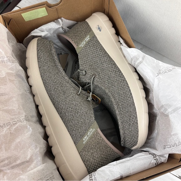 Men’s Skechers Go Walk Max Size 13 Hands Free Slip In Memory Foam Taupe New Box - Picture 12 of 12